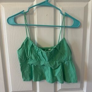 Me to We Green Camisole Crop Top with Spaghetti Straps